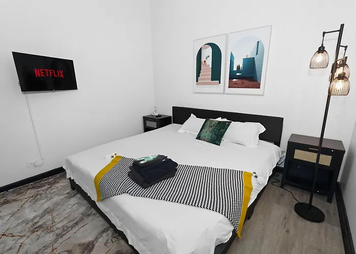 Spacious 6br Group Unit Near Mccormick & Lakefront Апартаменты *