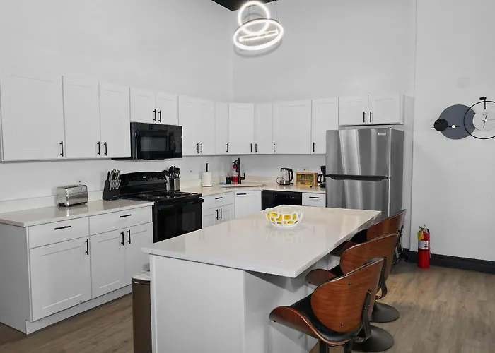 Spacious 6br Group Unit Near Mccormick & Lakefront Апартаменты