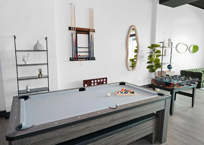 Spacious 6br Group Unit Near Mccormick & Lakefront Апартаменты Чикаго